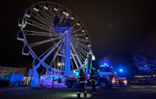 AKTUÁLNĚ: Hasiči zasahují na olomoucké Tržnici. Na ruském kole uvízly desítky lidí