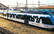 Na kolejích jezdí vánoční vlaky. Po loňském úspěchu vypravily ČD dvě soupravy