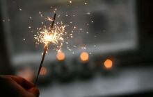 Pozor na svíčky a dekorace. Loni takto hasiči řešili desítky požárů