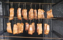 Hasiči upozorňují: neskladujte v blízkosti udírny palivové dřevo