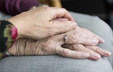 Kraj podpoří paliativní péči a protidrogovou prevenci částkou dvanáct milionů korun