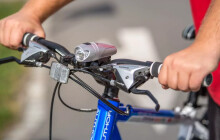 Cyklisti, máte povinnou výbavu? Olomoučtí strážníci radí, co do ní zahrnout