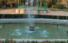 Než začne Flora, má být hotovo. Fontánu v sadech opravují