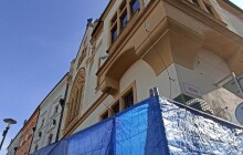 Památkově chráněná budova dostane novou fasádu, rekonstrukce začala