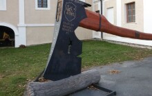 Tip na výlet: Zvednete největší sekeru v Česku? Zkusit to můžete v Konici