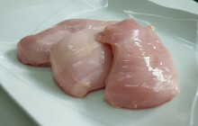 V některých prodejnách Hruška mohli lidé koupit kuře z Polska se salmonelou