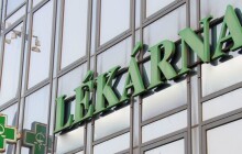 Kde bude otevřeno na Den vítězství? Kraj zajistí lékárny alespoň na část dne