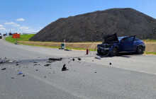Na místě je vrtulník a 23 zraněných. Na Olomoucku boural autobus
