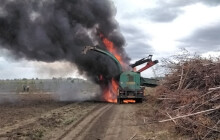 Škoda přesáhne 5 milionů. Hasiči zasahují u požáru na Prostějovsku