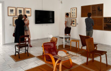 Dřevo, design i sovětský futurismus. Muzeum moderního umění otevírá dvě nové výstavy