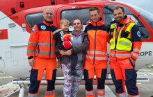 Malý chlapec se po tonutí v jezírku zotavil. Záchranáři se s ním po měsících znovu setkali