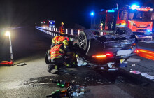 Druhá nehoda na stejném úseku. Řidiči nerespektovali značky na D35