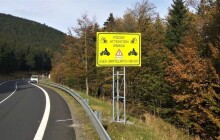 Serpentiny projel rychlostí 154 km/h. Policie sčítá víkend na Červenohorském sedle