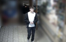 Zloděj peněženky platil cizí kartou. Policie pátrá po muži z fotografií