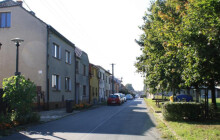 Henčlov se dočká nového parkoviště, město slibuje úlevu při akcích