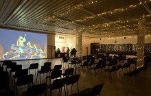 Vánoční pavilon na Floře láká na punč, pohádky i teplo u stolečku. A kino je úplně zdarma