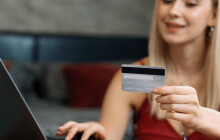 Nový rok, nový návyk: Začněte využívat benefity kreditní karty