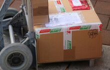 Poslední šance na vánoční dárky z e-shopů. Kdy podat balík, aby byl pod stromečkem