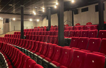 Sloupy podpírají střechu kina. Metropol čekají velké opravy