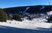 Sníh je výborný, máme zhruba 80 cm, říká provozovatel. Lyžuje se ve všech střediscích