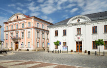 Za hezkou reklamu hezká odměna. Mohelnice odstraňuje reklamní smog