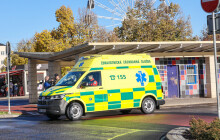 Snad ji nebudete potřebovat, ale je dobré ji umět. Masáž srdce zachraňuje životy