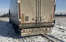 Zradila ho navigace. Do problémů se kvůli slepé důvěře dostal řidič kamionu