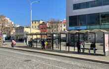 Další modernizace MHD? Autobusová zastávka v centru dostane novou podobu