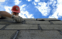 Žena zaplatila materiál, zednických prací se ale nedočkala