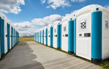 Klíčky od Mercedesu a večer v pohodlí domova. TOI TOI hledá nové členy týmu