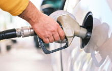 DataReport: Palivo za poslední měsíc zdražilo. Za litr si připlatíme o několik korun víc
