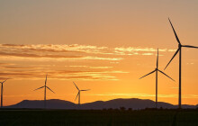 Někde těží uhlí. My tady máme větrné elektrárny, říká starosta Jívové. Obec získala první milion