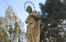 Na Novou Ulici se vrátila restaurovaná socha Panny Marie