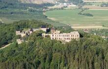 Hrad Helfštýn je zpřístupněn veřejnosti. Zatím omezeně