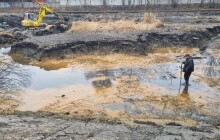 Bagry jsou na dně. Revitalizace městského rybníčku začala