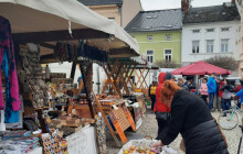 Akce na víkend: Venkovské trhy, šermířská slavnost i Den matek. Kam vyrazíte?