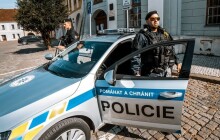 Minuta a z hlídky je zásah se zbraní v ruce. Používáme i dlouhé střelné zbraně, říká policista Mišun