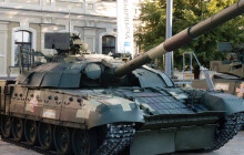Tank Tomáš míří na Ukrajinu. Modernizovala jej firma ze Šternberka