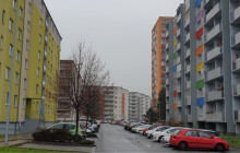 Auto kilometry od bytu. I tak se parkuje v Olomouci