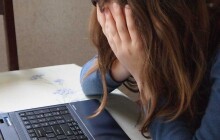 Policisté zadrželi dalšího sexuálního predátora z internetu. Objevil se i ve filmu V síti