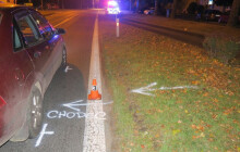 Nešla přes přechod a vběhla Fordu pod kola. Skončila v nemocnici