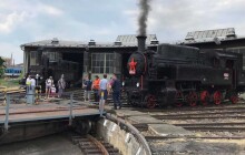 FOTO: Sobota na olomouckém hlavním nádraží patřila parním lokomotivám