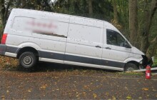 Nevšiml si blinkru a začal předjíždět. Škoda je přes půl milionu  