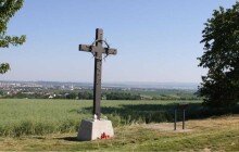 Pietní místo s výhledem do kraje nově dostane lavičky k odpočinku turistů