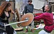 Dobývání hradu i Levandulový festival. Hrady a zámky nabízí bohatý program pro sváteční dny