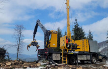 Kam nemůže kůň, tam pomůže lanovka. Lesníci uvedli do provozu novou techniku