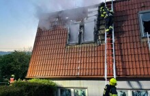 VIDEO: Hasiči zasahují u požáru kanceláří