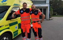 Záchranáři pomohli na svět malé Mie. Porod proběhl na dálnici D1