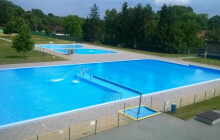 Koupaliště postupně otevírají. Kojetínské láká děti na vstup zdarma