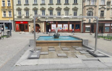 Osvěžení v prostějovských ulicích. Radnice nově dala do provozu mlžnou bránu